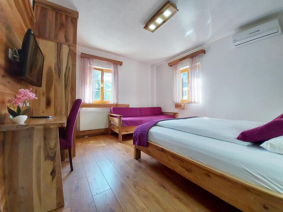 Bed and Breakfast Plitvice Etno House I à Plitvička Jezera Extérieur photo